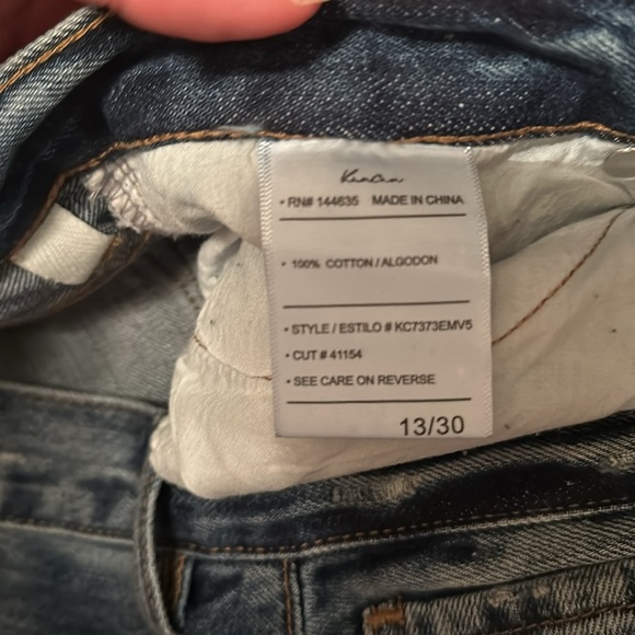 KanCan 13/30 90’s Flare 5 button distressed Jeans women’s - Picture 8 of 8